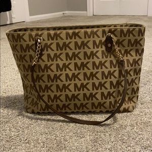 EUC Michael Kors purse
